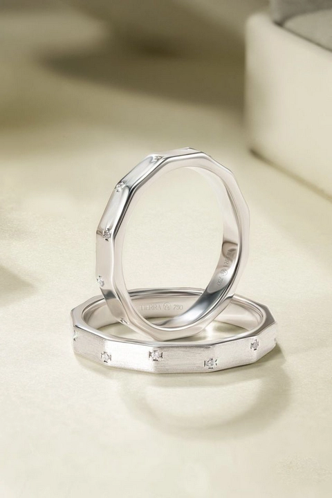Mẹo chụp ảnh đeo nhẫn cưới khoe trọn vẻ đẹp dành cho các cặp đôi