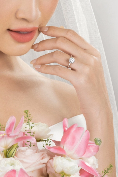 Con gái đeo nhẫn cưới tay nào? Khám phá top 3 mẫu nhẫn cưới đẹp 2023
