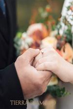 Con gái nên đeo nhẫn cưới ngón nào  - Ngọt ngào thắm nồng ngày thành hôn