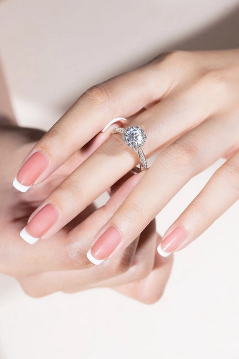 Những lưu ý khi đeo nhẫn kim cương nữ bạn cần ghi nhớ