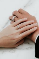 9 bước chọn nhẫn cưới vàng trắng kim cương siêu chuẩn - Các cặp đôi cần bỏ túi