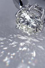 Giá kim cương 5 ly trên thị trường là bao nhiêu? Mua kim cương ở đâu uy tín?