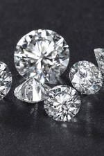 Kim cương tự nhiên là gì? Kim cương tự nhiên giá bao nhiêu là chính xác? 