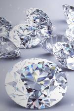 Kim cương nhân tạo là gì? Khác biệt với kim cương thiên nhiên ra sao?
