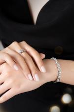 Nhẫn vàng trắng đính kim cương có phải là sự chọn tốt nhất? Lưu ý khi mua trang sức kim cương