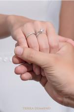 3 kiểu set nhẫn cầu hôn được các nàng yêu thích - Phong cách phối nhẫn đẹp nhất 2021