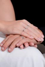Nhẫn cưới truyền thống - Xu hướng nhẫn cưới đơn giản vượt thời gian