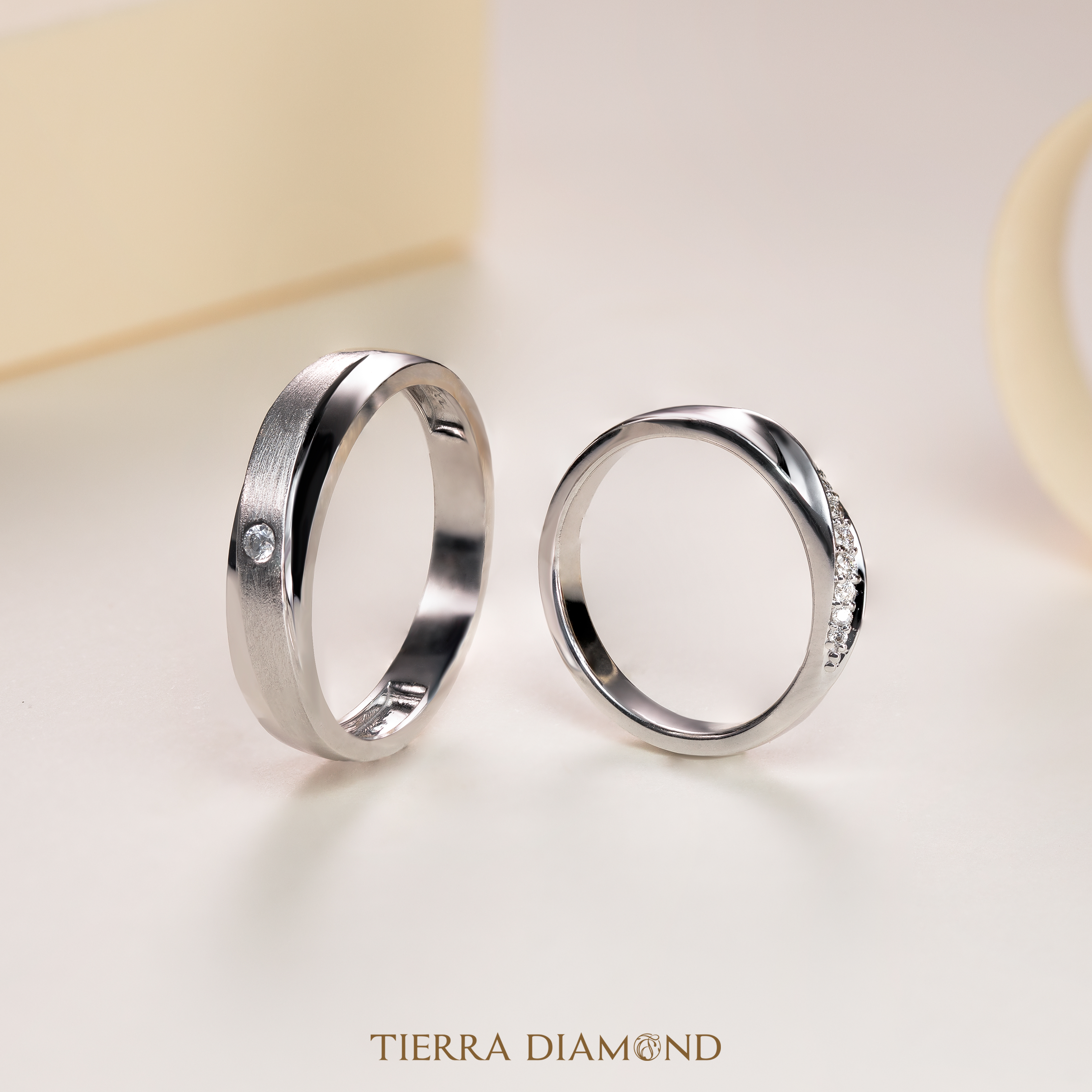 Nhẫn cưới thiết kế, khắc tên theo yêu cầu - Vẻ đẹp hạnh phúc độc đáo - 3.jpg