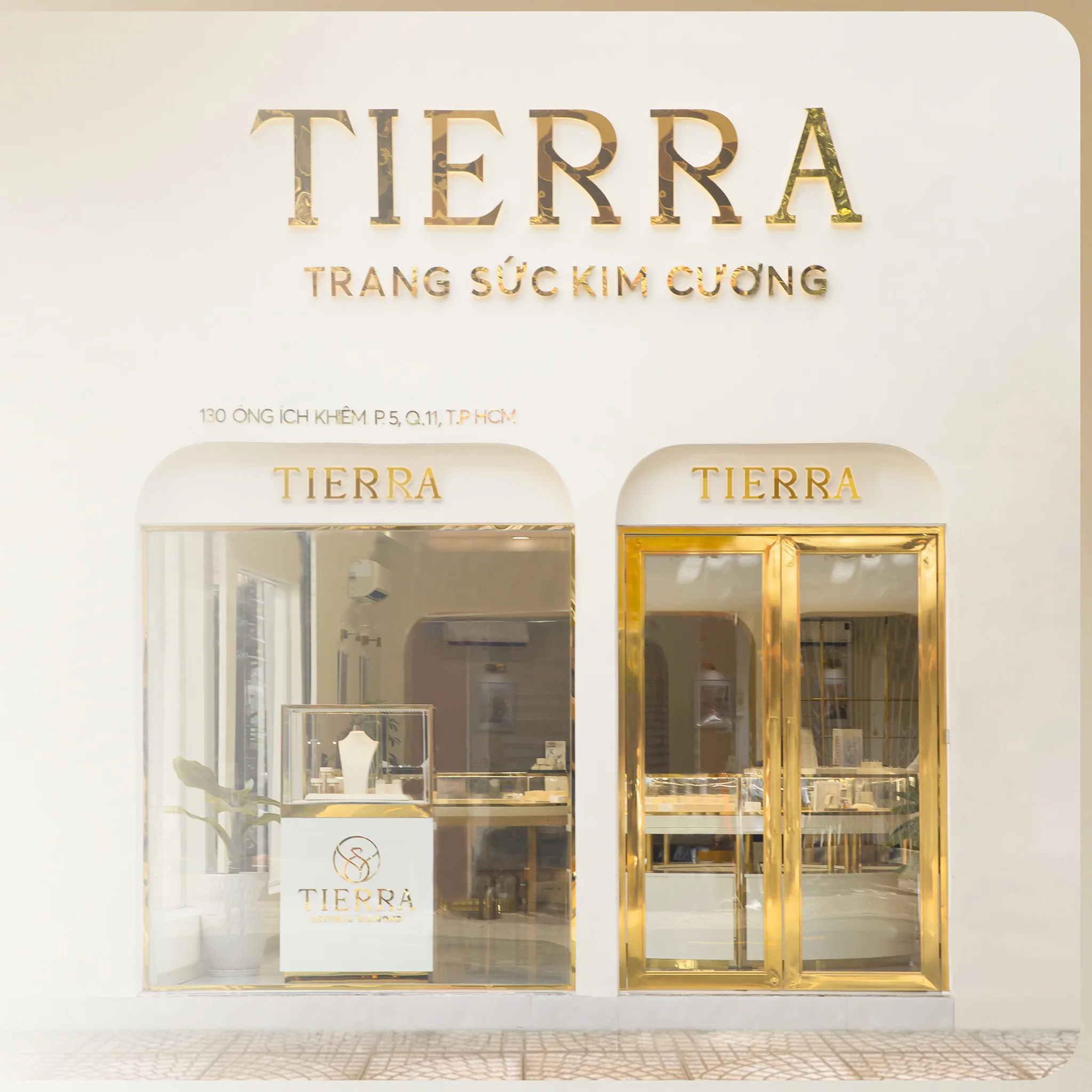 Tierra Diamond - địa chỉ mua nhẫn đính hôn và nhẫn cưới uy tín