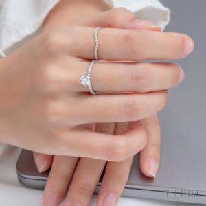 Nhẫn kim cương mua ở đâu để có được thiết kế tinh tế, thanh lịch?