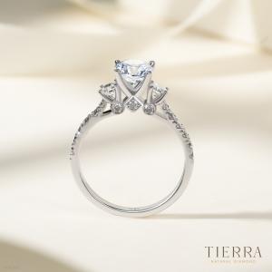 Top 10 mẫu nhẫn kim cương nữ được săn đón nhất mùa cưới này - Tham khảo ngay không bỏ lỡ - 8