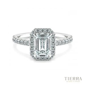 Nhẫn đính hôn kim cương Emerald thanh lịch và sang trọng