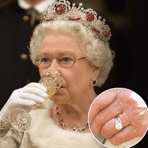 Chiếc nhẫn cưới đẹp nhất thế giới luôn đồng hành cùng nữ hoàng Elizabeth đệ nhị