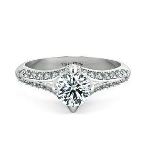 Nhẫn cầu hôn kim cương Royal design NCH9903 1