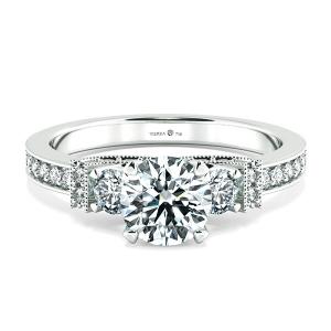 Nhẫn cầu hôn kim cương Royal design NCH9910 1