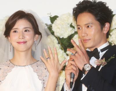 Ngắm nhìn top 05 cặp nhẫn cưới đẹp nhất của sao Hàn - Từ đơn giản đến sang chảnh - 2