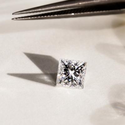 Giá kim cương thiên nhiên có đắt không? Dưới 10 triệu có mua được kim cương hay không?