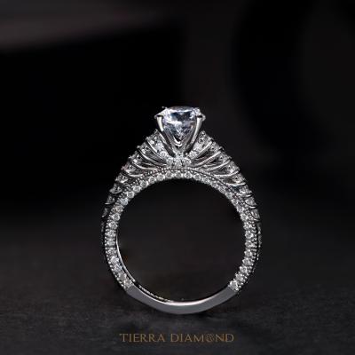 Bộ sưu tập nhẫn kim cương Royal cho các quý cô sang chảnh - Vẻ đẹp của sự kiêu sa - 1