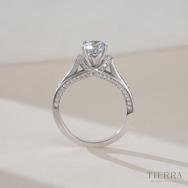Kiểu nhẫn kim cương đẹp Trellis cách điệu NCH1408