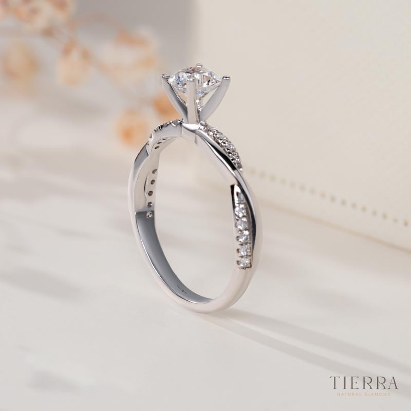 Top 10 mẫu nhẫn kim cương nữ được săn đón nhất mùa cưới này - Tham khảo ngay không bỏ lỡ - 6