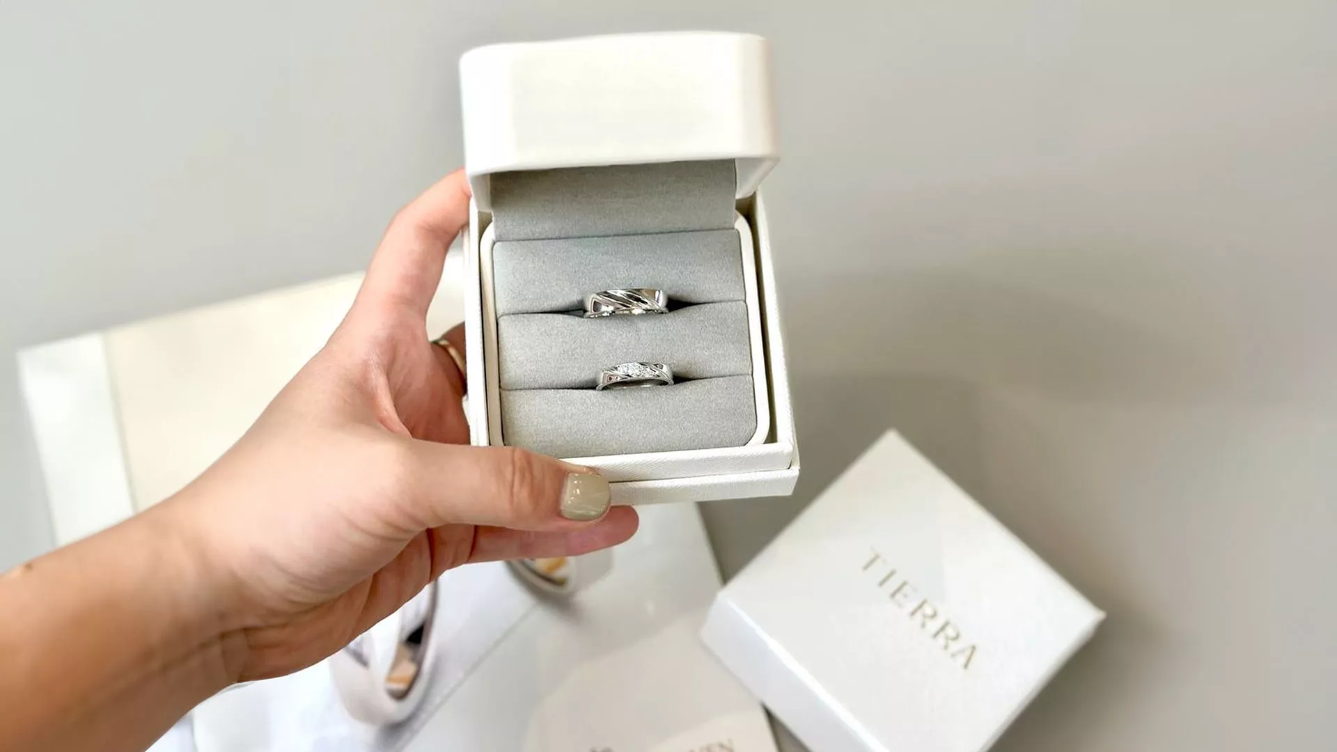Giá vàng cưới hôm nay là bao nhiêu? Cập nhật bảng giá mới nhất