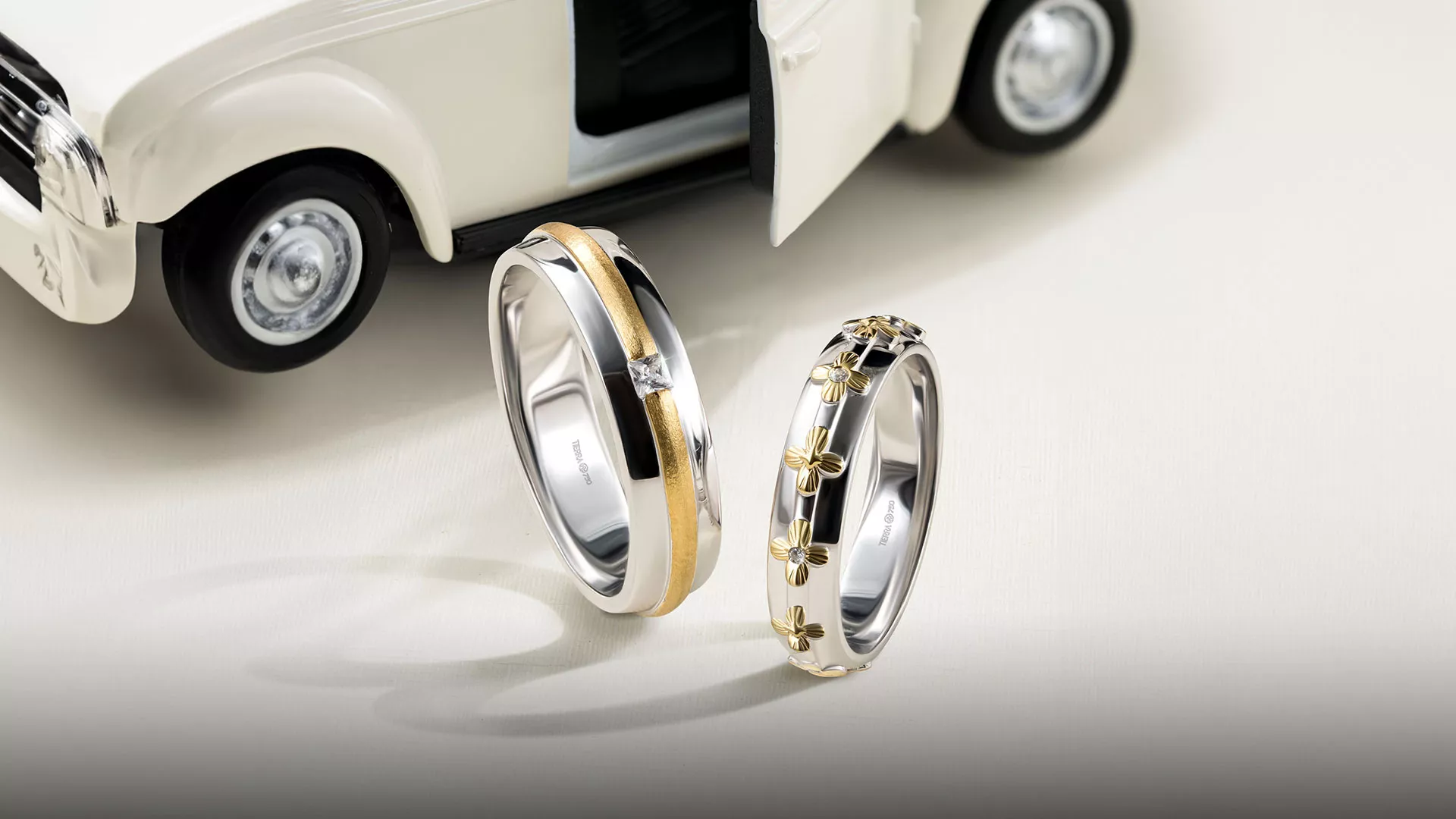 Nhẫn cưới vàng 18K có bao nhiêu loại?