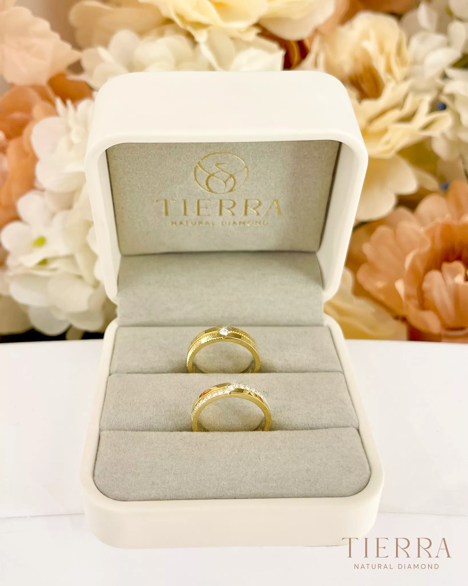 Đôi bạn cần chú ý khi mua vàng 18K cho cặp nhẫn cưới tình yêu của mình