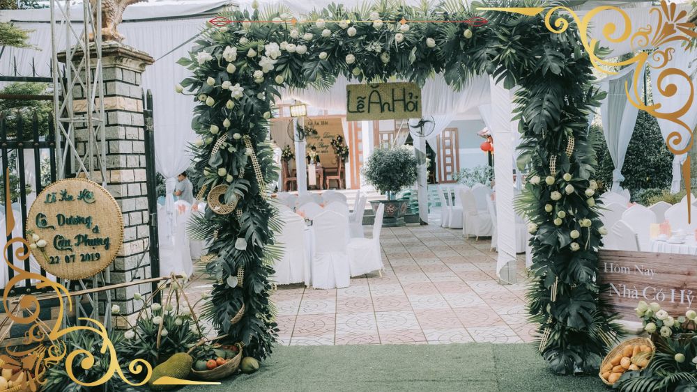 Trang trí cổng hoa/rạp ăn hỏi nhà gái