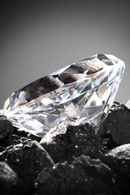 Kim cương 1 carat là mấy ly? Bảng quy đổi kích thước qua trọng lượng