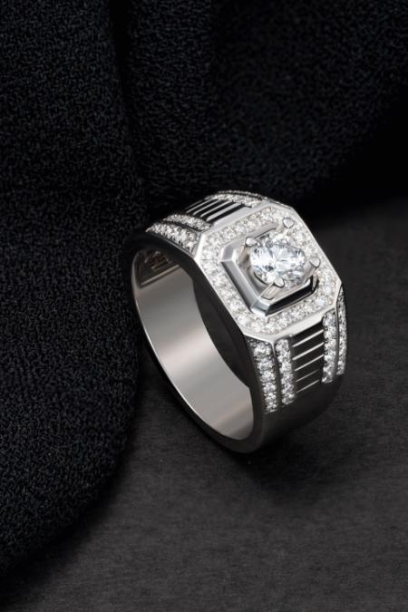 Kinh nghiệm chọn nhẫn nam 18K đẹp cho quý ông - Yếu tố nào quan trọng nhất khi chọn nhẫn