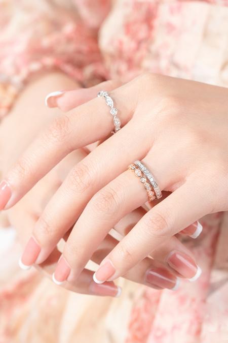 Gợi ý những mẫu nhẫn trang sức sang trọng cho nàng vào mùa Giáng Sinh