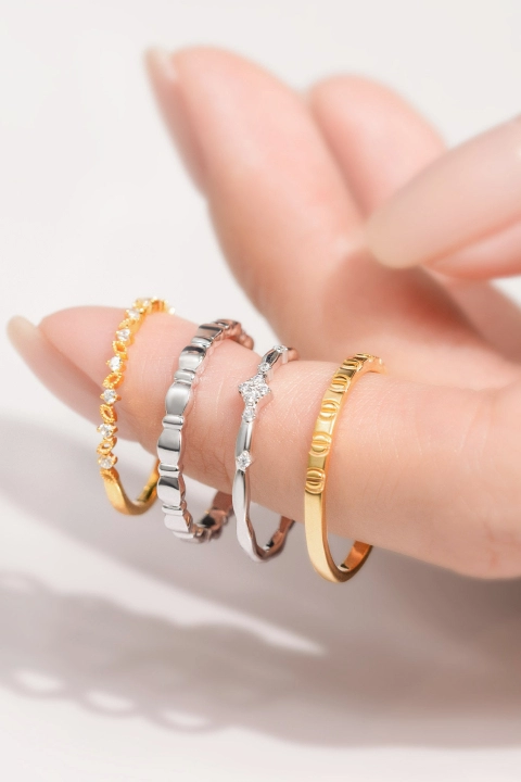 Giải mã các yếu tố ảnh hưởng đến giá vàng 14k bạn cần biết
