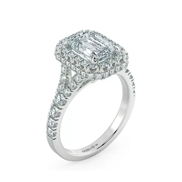 Nhẫn kim cương Emerald And Split Diamond Band  NKC8204