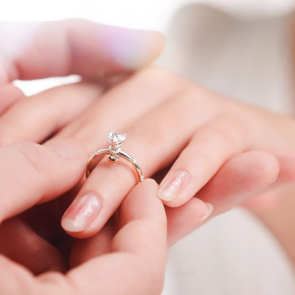 Nhẫn cầu hôn Yours Forever NCH8414
