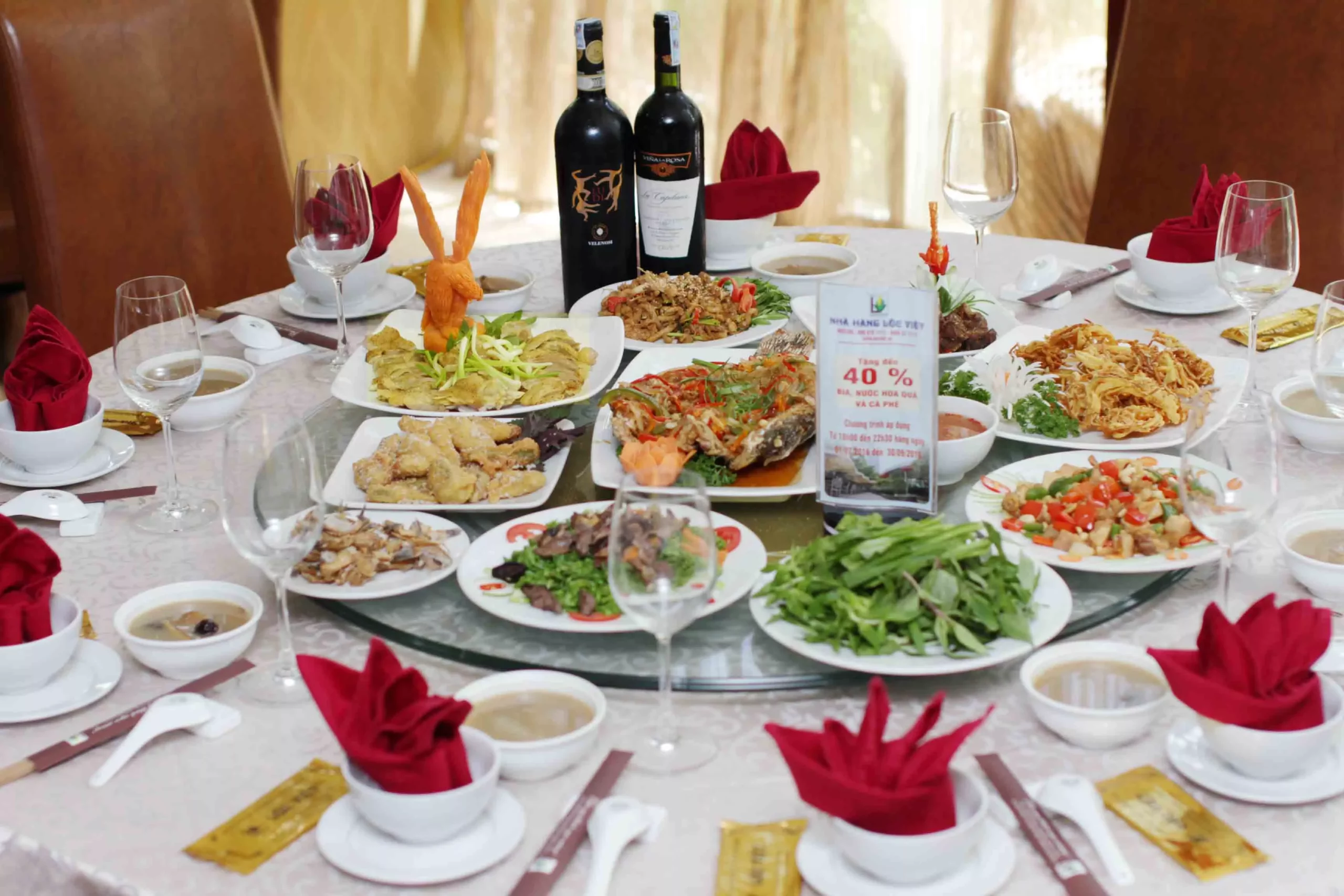  Mâm cỗ cưới tại nhà hàng
