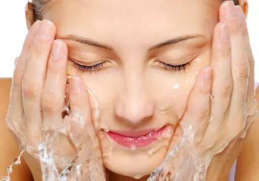 Trang điểm đi tiệc đơn giản để bạn luôn nổi bật 10 Trang điểm đi tiệc đơn giản để bạn luôn nổi bật