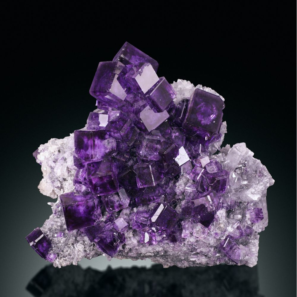 Đá Fluorite giá bao nhiêu?