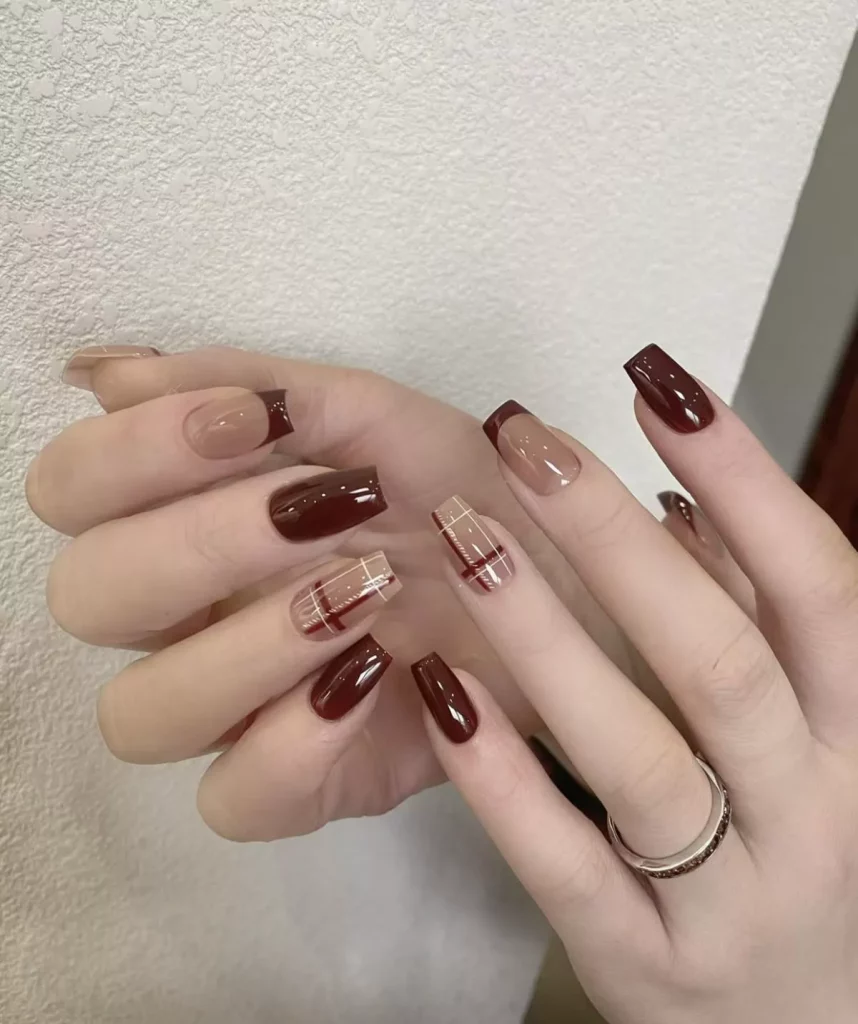 Mẫu nail tết đẹp 2025