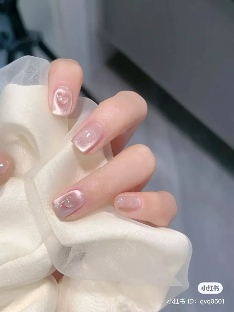 Mẫu nail tết đẹp 2025