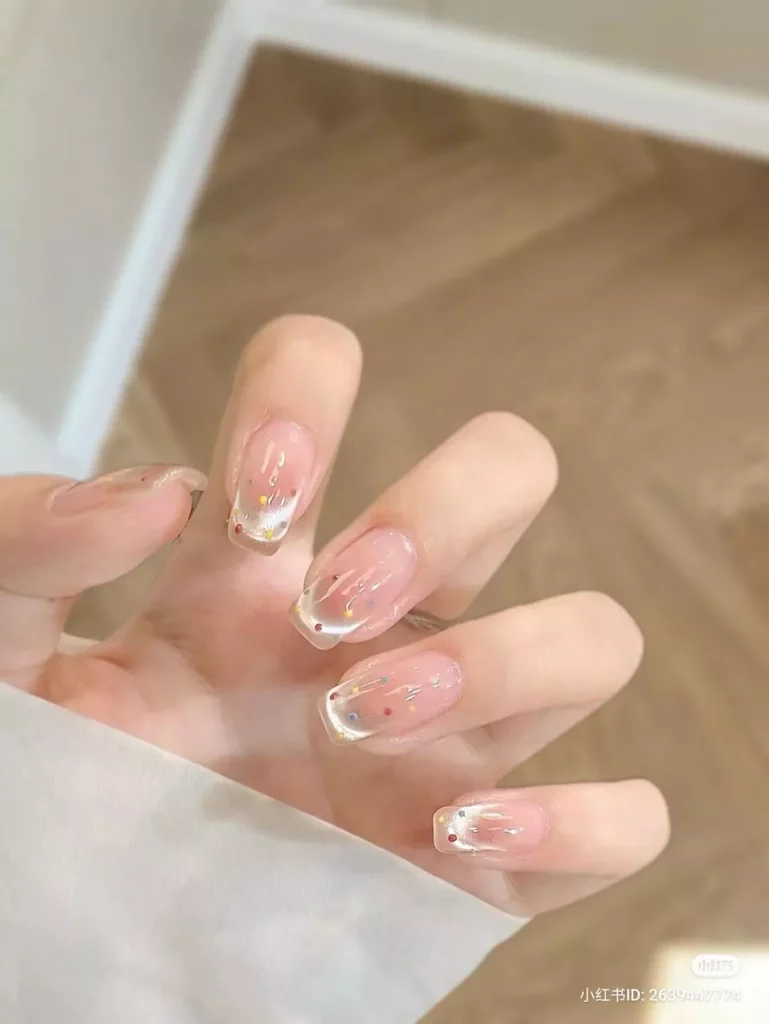Mẫu nail tết đẹp 2025