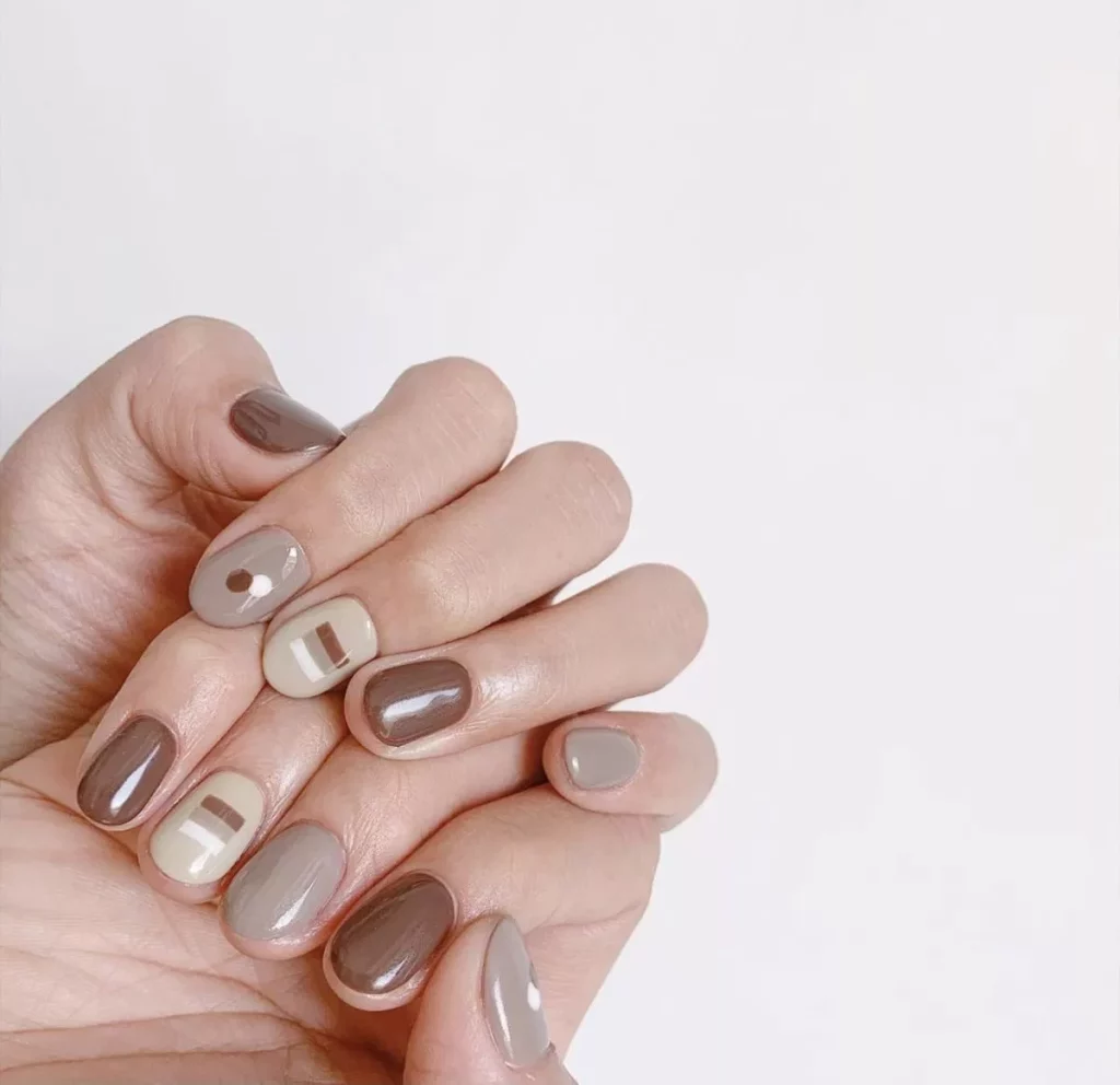 Mẫu nail tết đẹp 2025