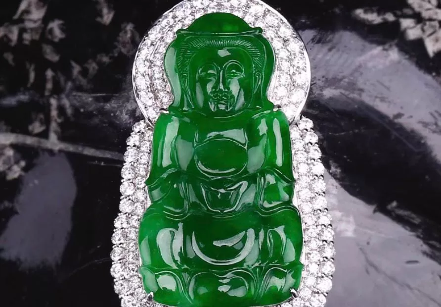 Phật ngọc phỉ thúy