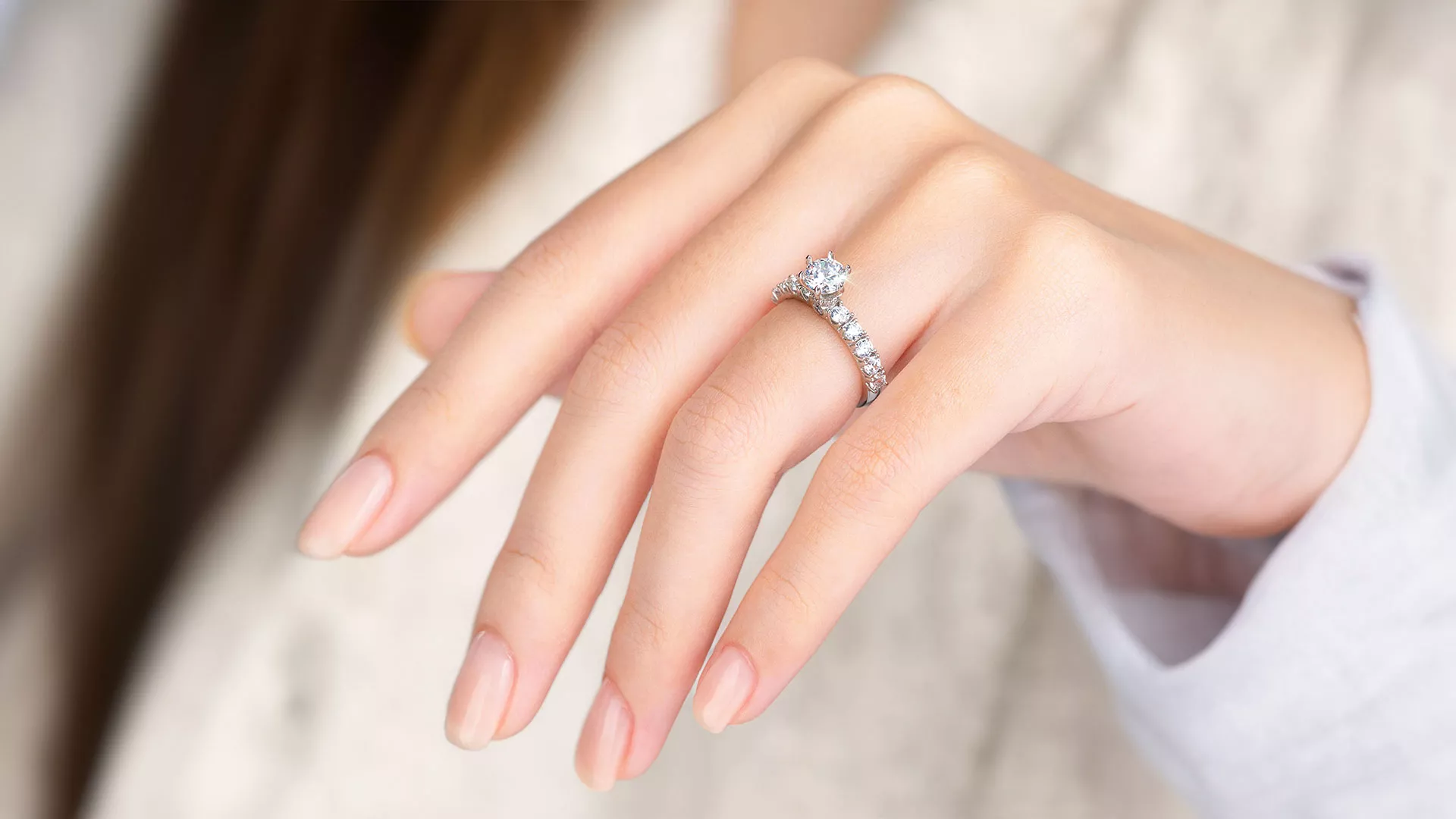 Vàng trắng là gì? Giá bao nhiêu tiền một chỉ? Có bị mất giá không?