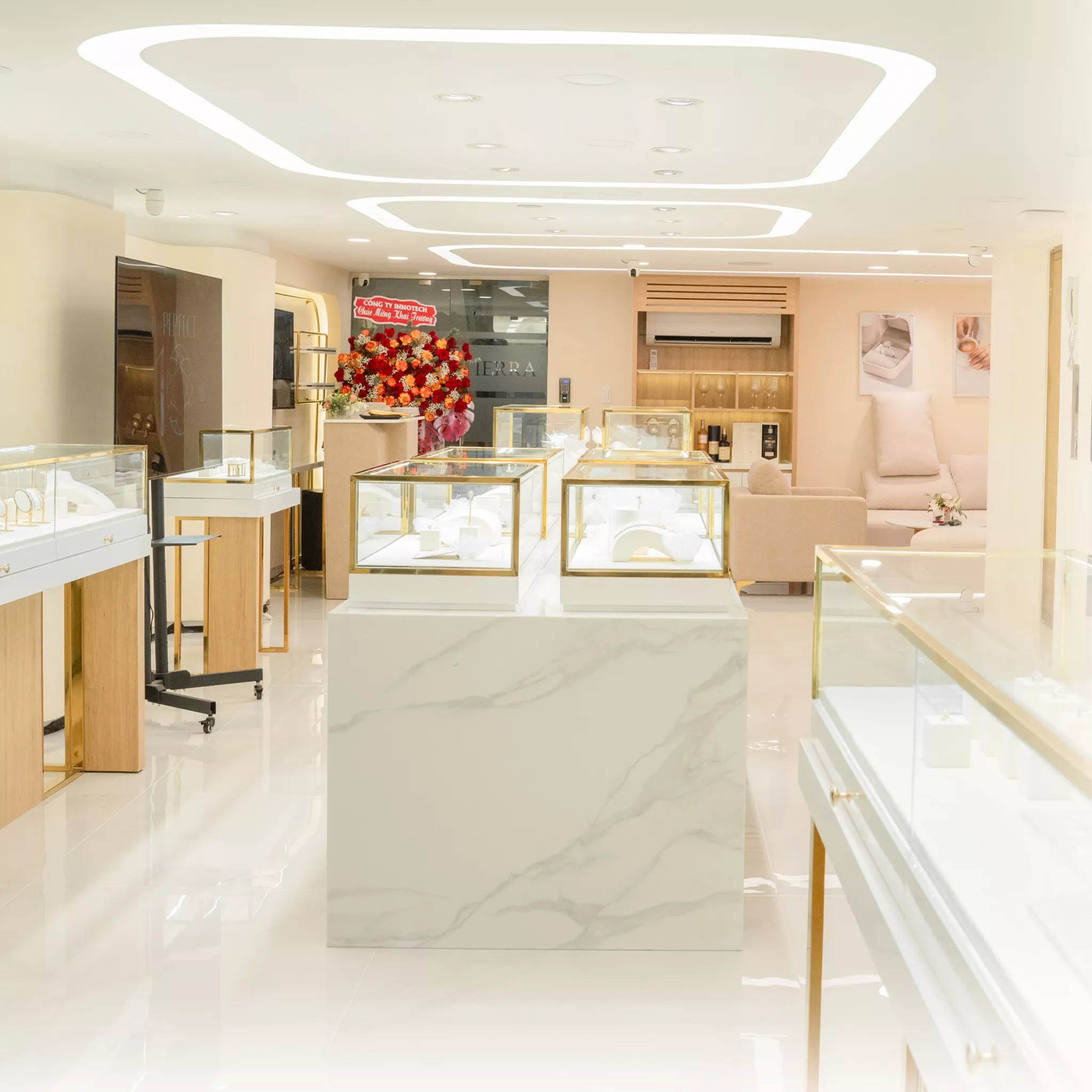 Tierra Diamond là một trong những thương hiệu trang sức hàng đầu Việt Nam