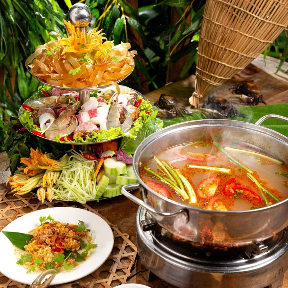 Món lẩu trong mâm cỗ cưới