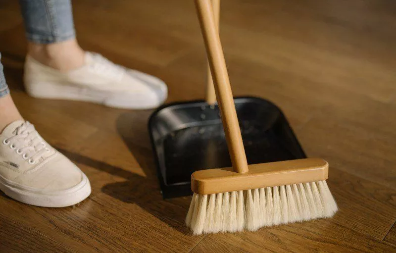 Kiêng kỵ quét nhà, đổ rác