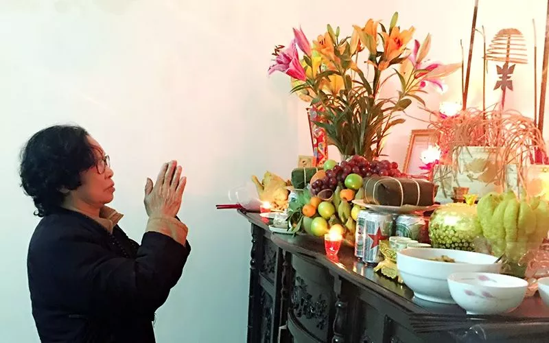Văn khấn gia tiên hằng ngày
