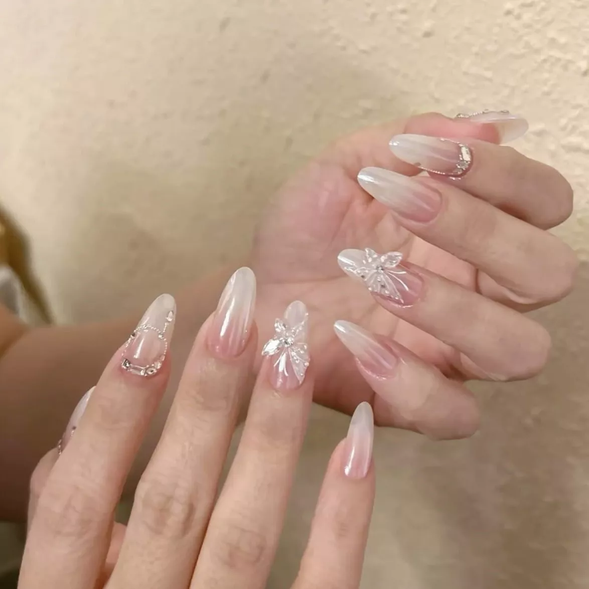 Nail cô dâu màu pastel