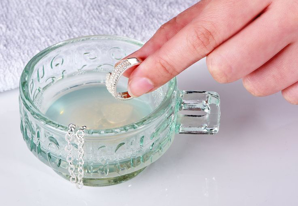 Bạc S925 bị đen phải làm sao?