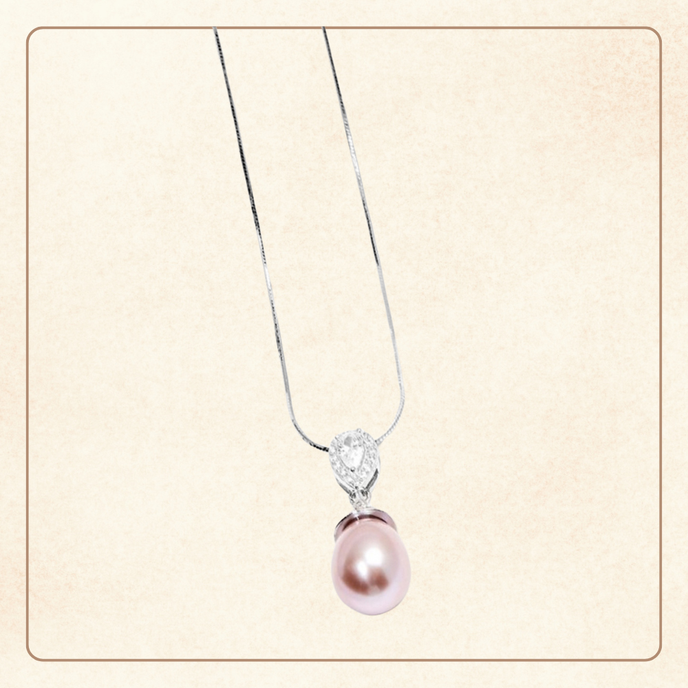 Vòng cổ ngọc trai đính charm hoa